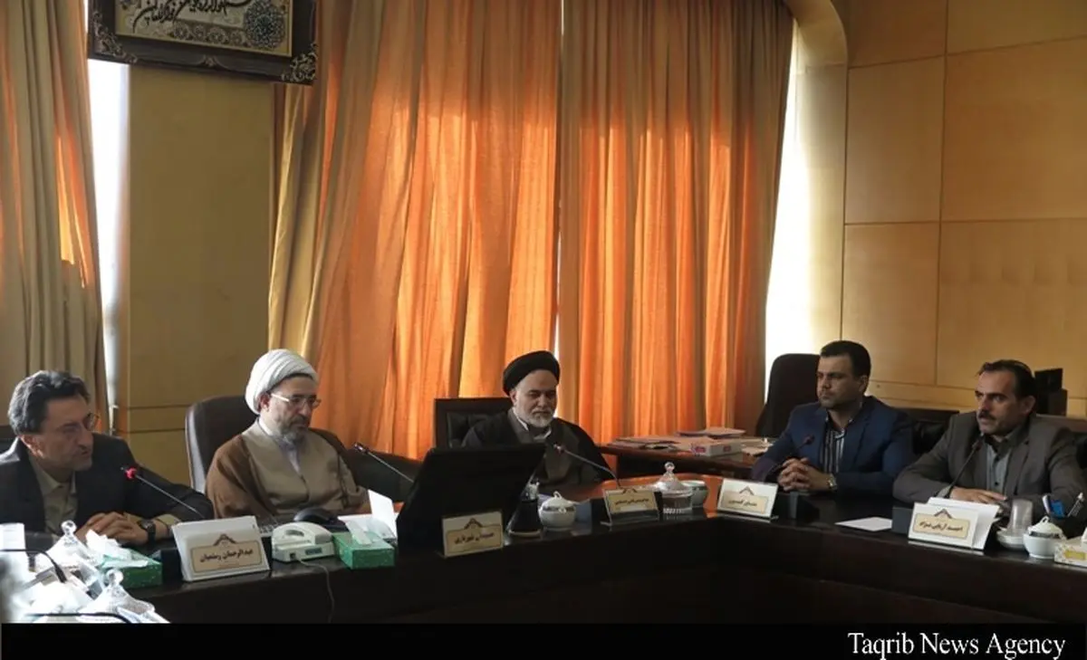 آیت الله اراکی:  وحدت مقوم هویت جامعه اسلامی است