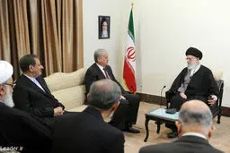 رهبر انقلاب: داعش، یک موضوع عادی  نیست؛ این تروریست‌ها بوجود آورده شده و مورد حمایتند