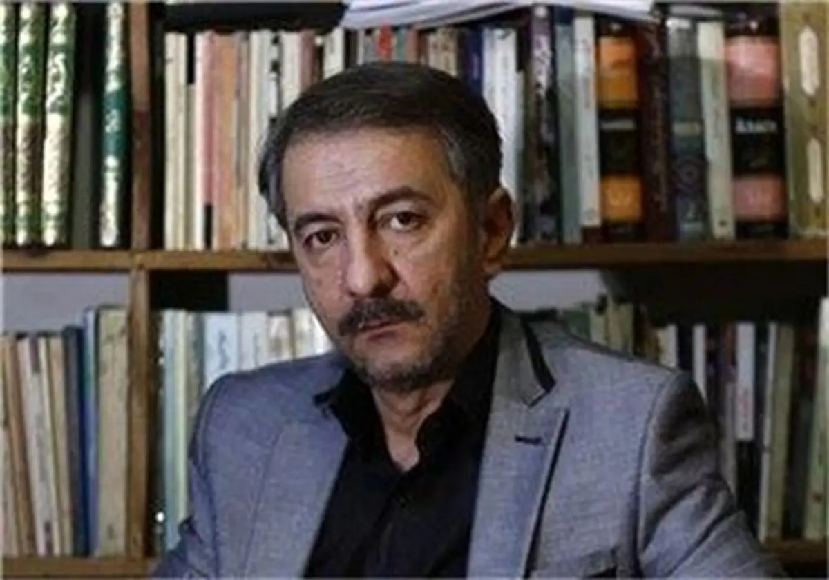 صادق کرمیار رمان "به بلندای آن ردا" را نقد می‌کند