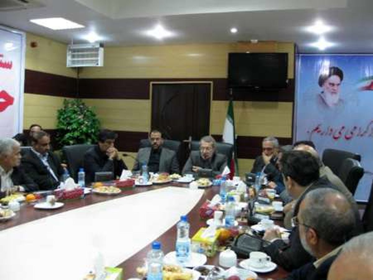 لاریجانی: زمینه انتقال زائران اربعین حسینی فراهم شود