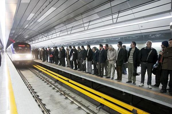 ایستگاه مترو شهرری در روز اربعین برای تردد شهروندان رایگان است