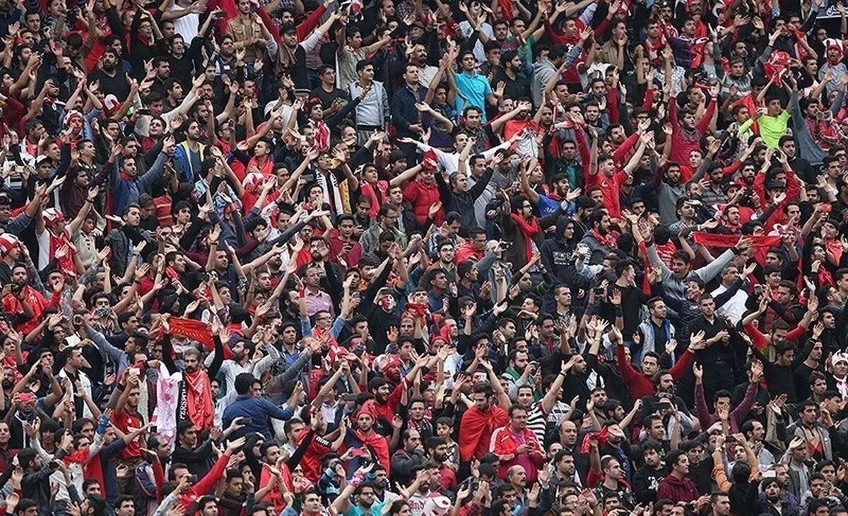 هوادار پرسپولیس ایست قلبی کرد