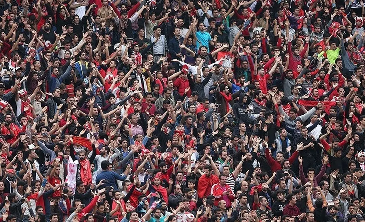 هوادار پرسپولیس ایست قلبی کرد