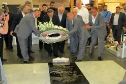 ادای احترام ولایتی به شهدای مقاومت اسلامی لبنان