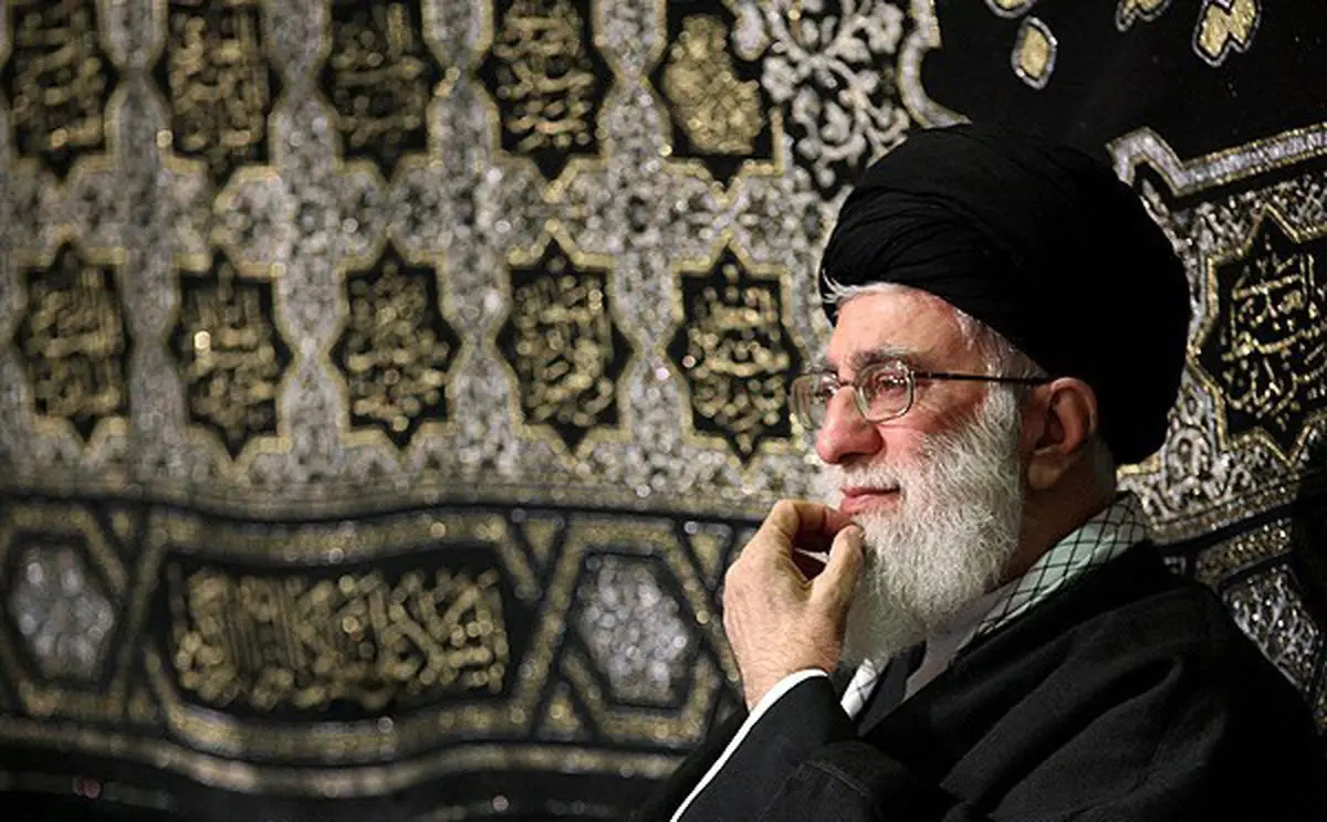 دانشجویان در محضر رهبر معظم انقلاب اقامه عزا کردند