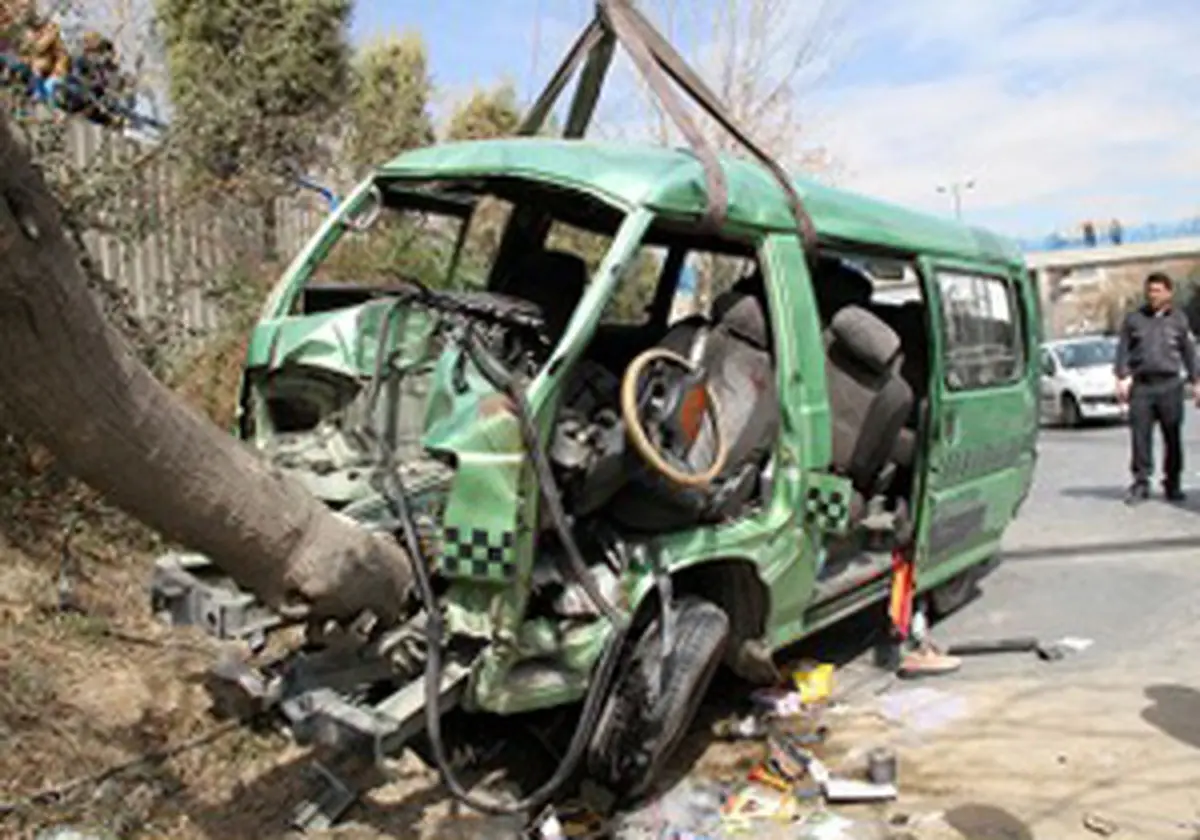 واژگونی تاکسی زائران تبعه افغان در جاده قم- تهران