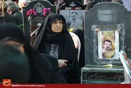 گزارش تصویری:: گرامیداشت دهمین سالروز شهادت شهدای اصحاب رسانه