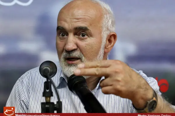 احمد توکلی: در دوران جنگ با مردم رک و راست بودم