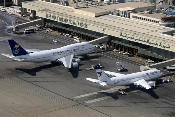 پروازهای فرودگاه‌های مهرآباد و امام خمینی(ره) مختل شدند