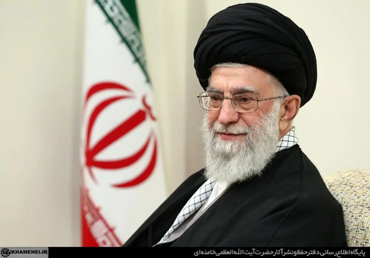 جملات طلایی از رهبر انقلاب درباره "دانشجو"