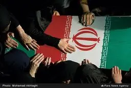 تدفین ۸ شهید غواص در بوستان فدک