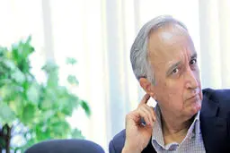 غنی‌‌نژاد: بانک مرکزی مستقل نیست و وابسته به دولت است