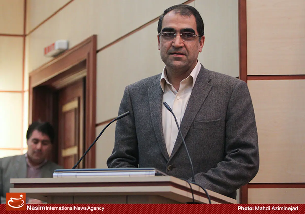 بازدید وزیر بهداشت از پایانه مرزی مهران