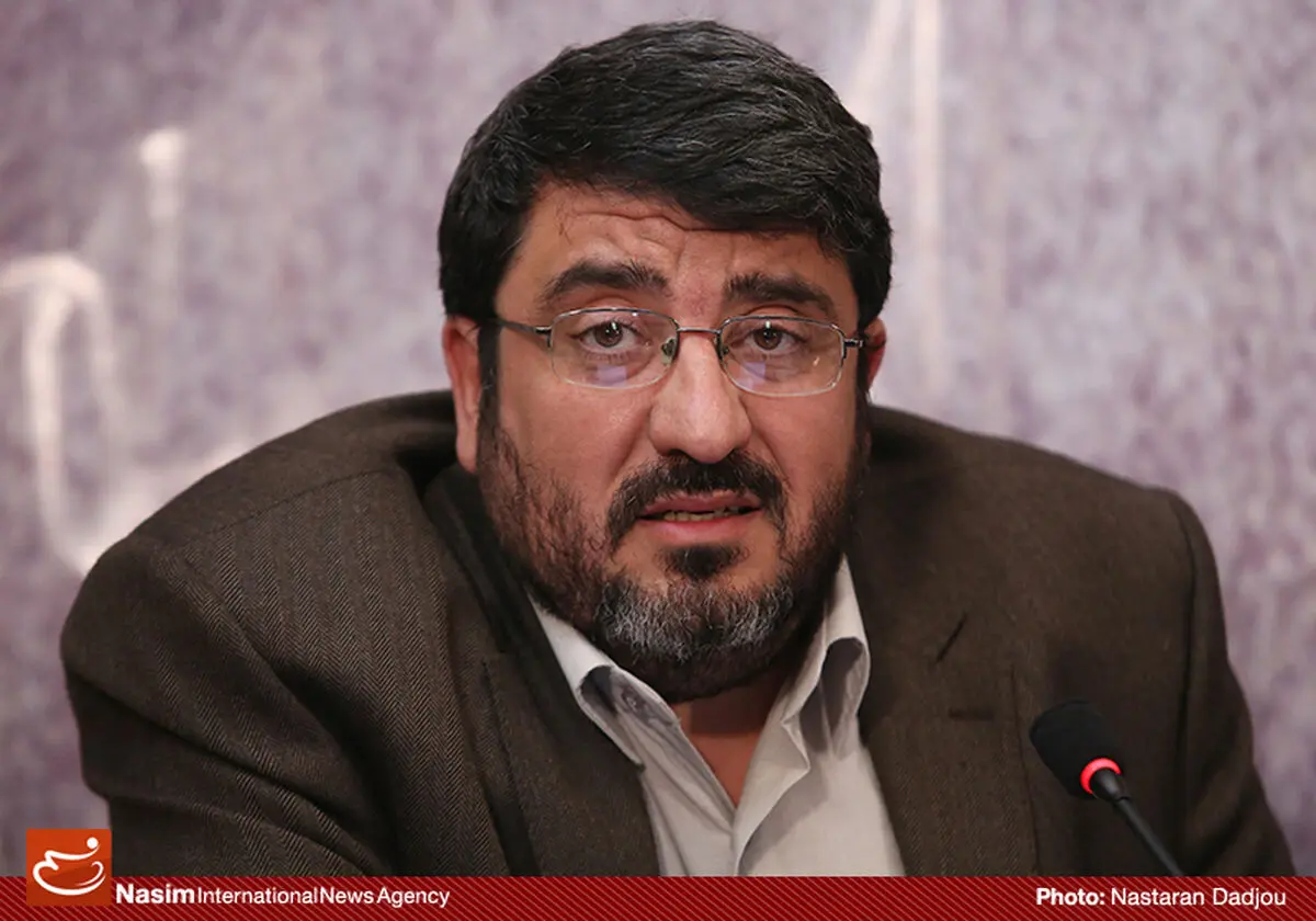 فواد ایزدی: آمانو با گزارش PMD، می‌‌خواهد استخوان تحریم را لای زخم نگه دارد