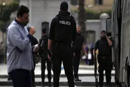 چهار پلیس مصر در الجیزه کشته شدند