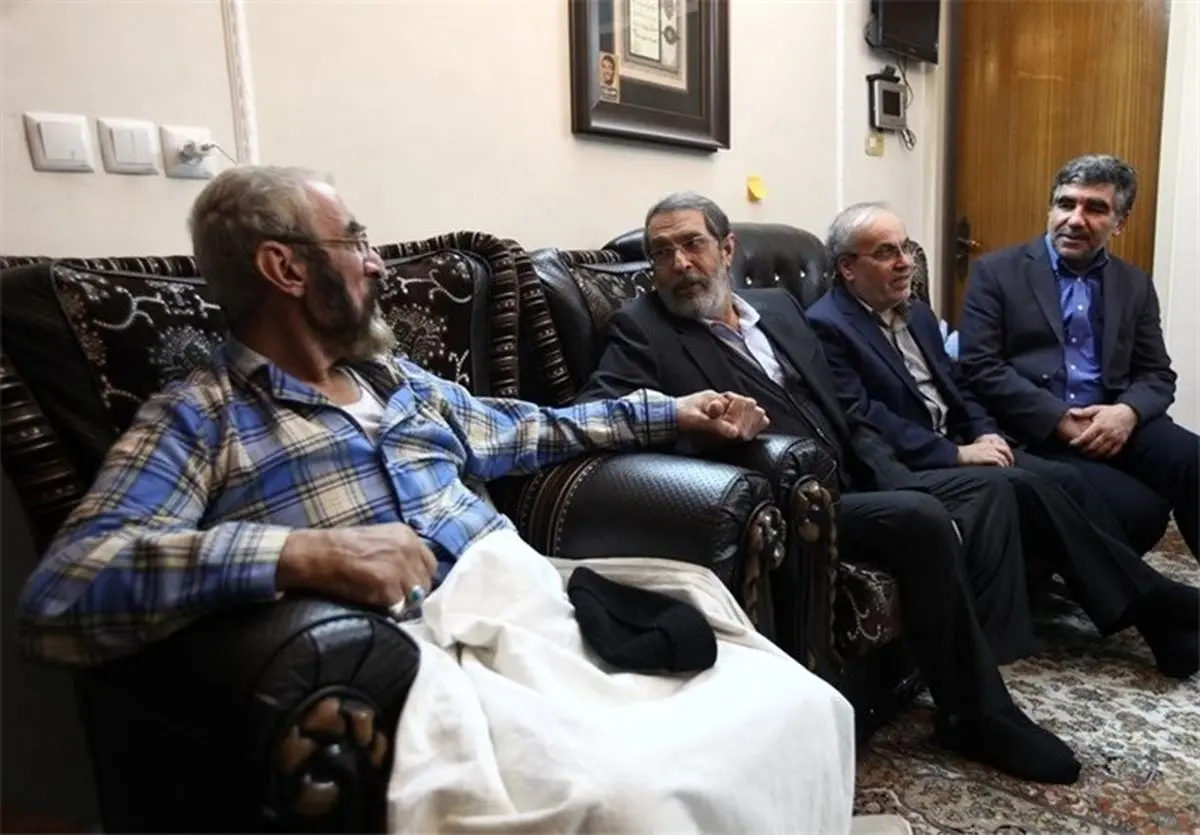 معاون سیما از نادر  طالب‌زاده و سلحشور عیادت کرد