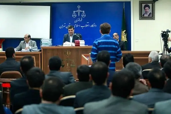 هفدهمین جلسه دادگاه بابک زنجانی برگزار شد؛ جلسه بعدی ۱۵ آذر
