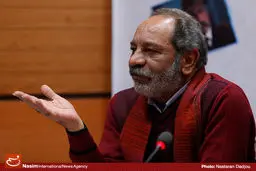 فرهنگ: 

تعداد جشنواره‌ها از تعداد سالن‌ها و فیلم‌های سینمایی بیشتر شده است