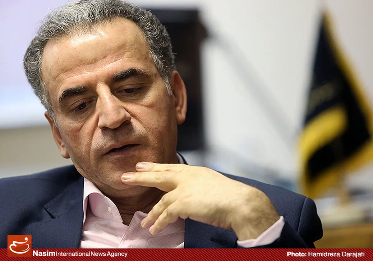 معاون معترض ربیعی از وزارت کار رفت