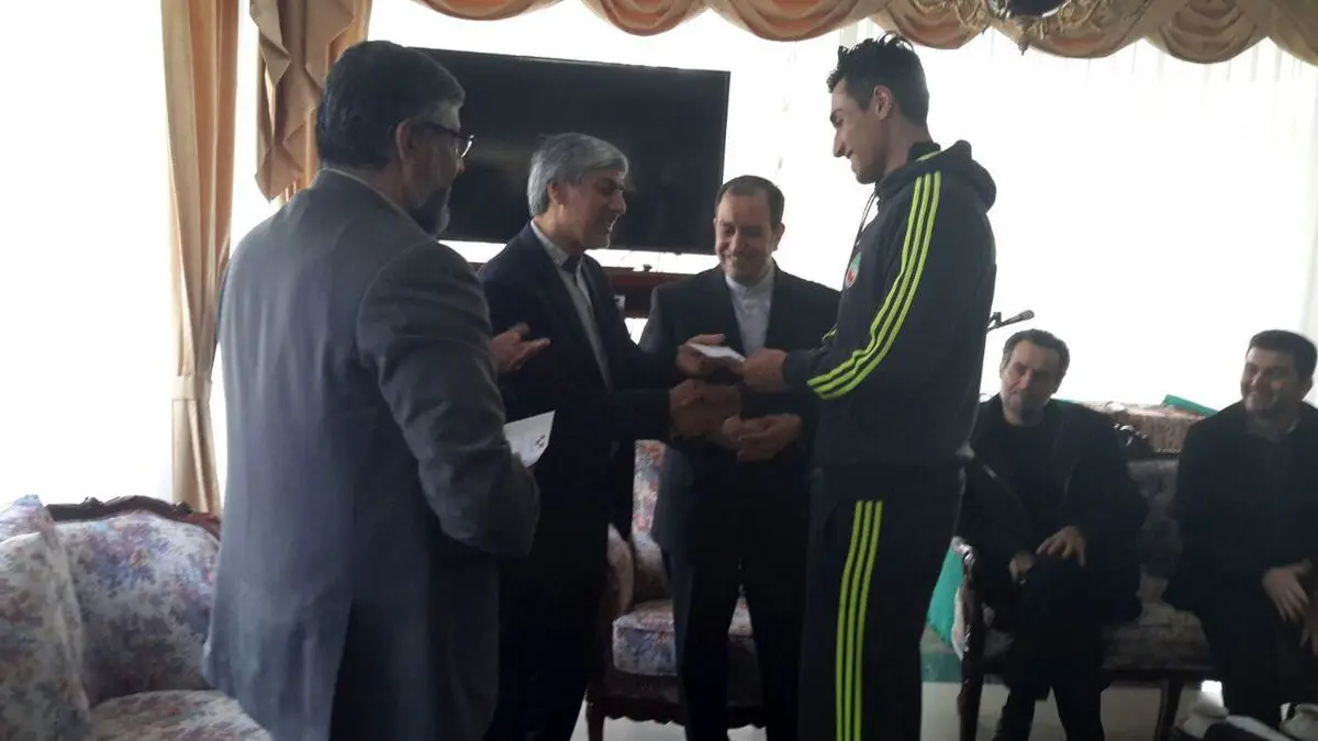 تکواندوکاران المپیکی پاداش خود را از هاشمی گرفتند