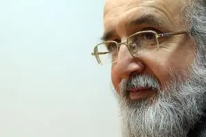 مستخدمین حسینی: سخنان زنگنه به کاهش قیمت نفت می‌‌انجامد