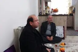 حضور کفاشیان در منزل هوادار مرحوم پرسپولیس