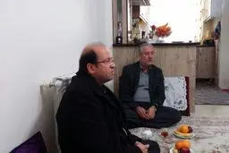 حضور کفاشیان در منزل هوادار مرحوم پرسپولیس