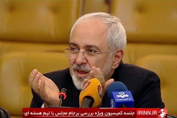 ظریف:  ایران در آستانه دوران پساتحریم قرار گرفته است