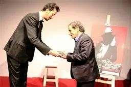 تقدیر از محمود بصیری در نمایش 