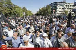 تظاهرات  نمازگزاران جمعه در اعتراض به کشتار شیعیان نیجریه