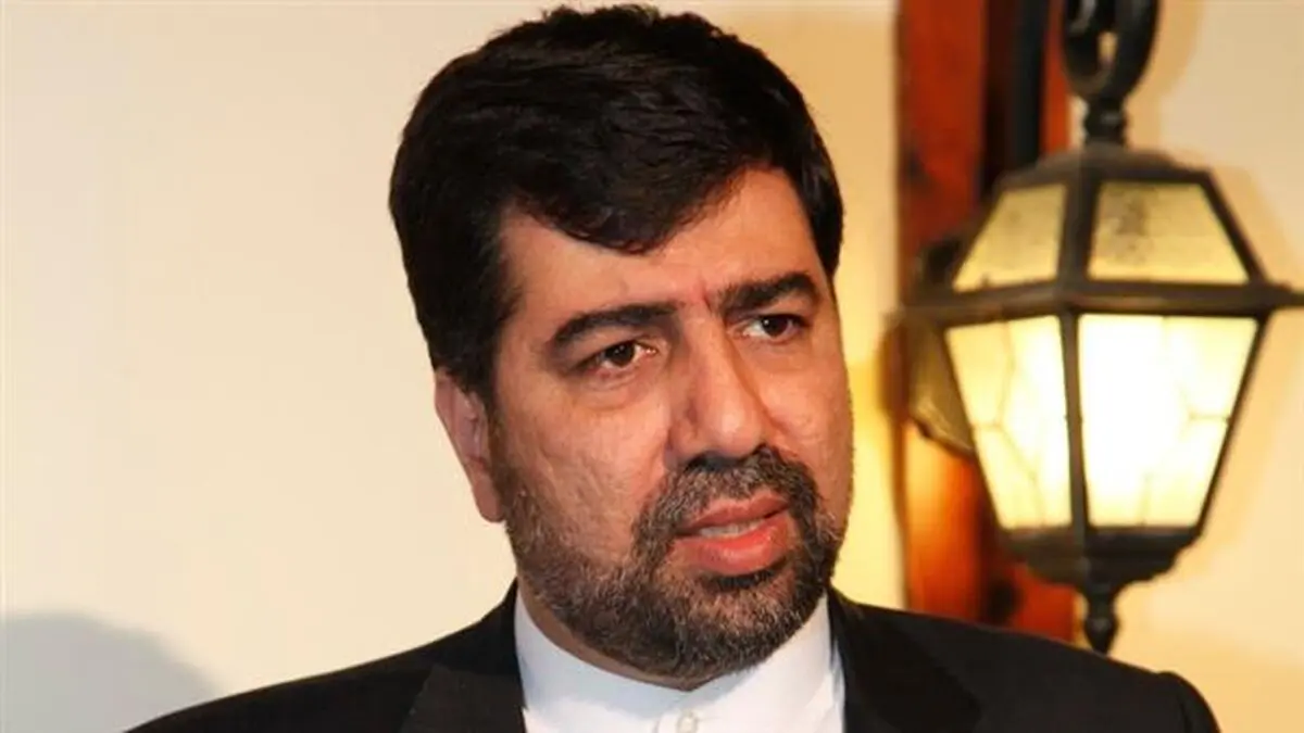 از خانواده شهید غضنفر رکن‌آبادی تقدیر شد
