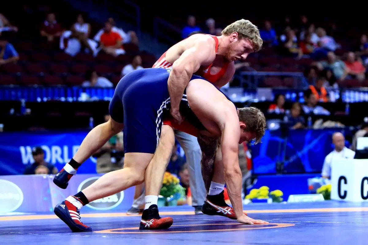 صعود بیمه‌رازی و دو‌کوهه به نیمه‌نهایی