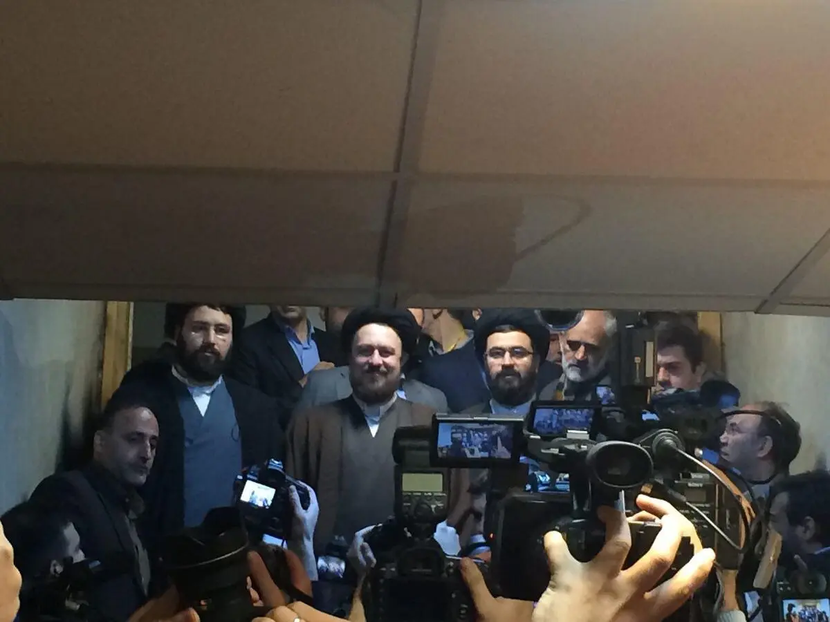 سیدحسن خمینی وارد ستاد انتخابات وزارت کشور شد
