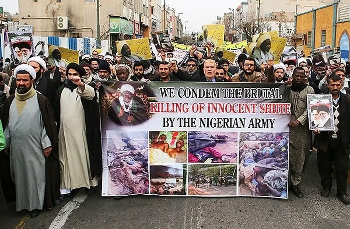 راهپیمایی نمازگزاران جمعه در اعتراض به قتل‌عام شیعیان نیجریه