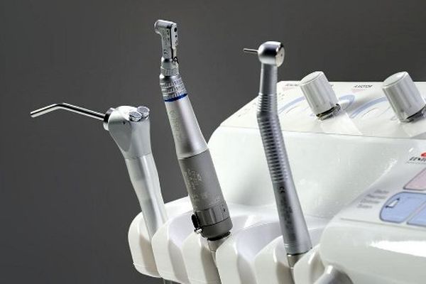 رئیس اتحادیه فروشندگان تجهیزات دندانپزشکی خبر داد: تجهیزات چینی ناسالم در دندانپزشکی‌ها