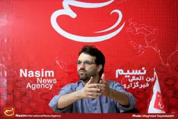 پرویز امینی: هاشمی خود را در مرکز انقلاب می‌داند و مابقی را در حاشیه