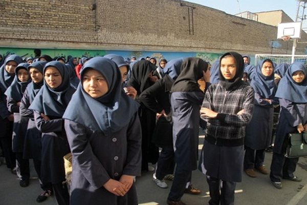 فانی خبر داد: تحصیل ۴۰۰ هزار نفر دانش‌آموز افغانستانی در سال تحصیلی ۹۴-۹۵ در مدارس