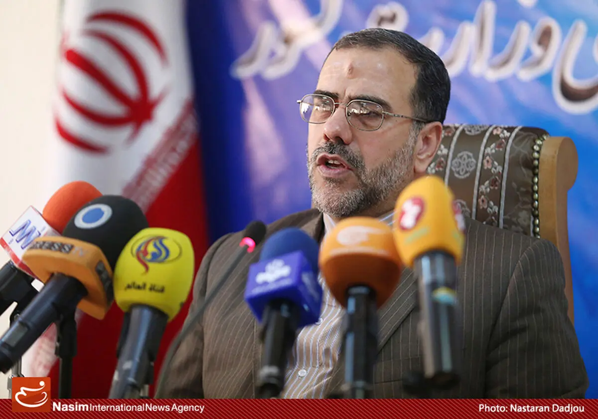 ثبت نام ۱۹۷ نفر برای انتخابات خبرگان و ۱۳۱۱ نفر برای انتخابات مجلس تا ساعت ۱۳ امروز
