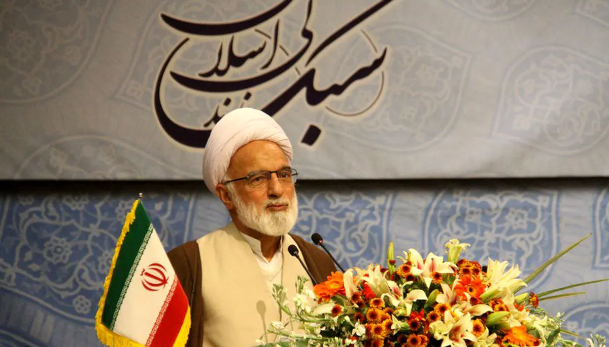 آیت‌الله دری نجف آبادی برای حوزه انتخابیه استان مرکزی ثبت‌نام کرد