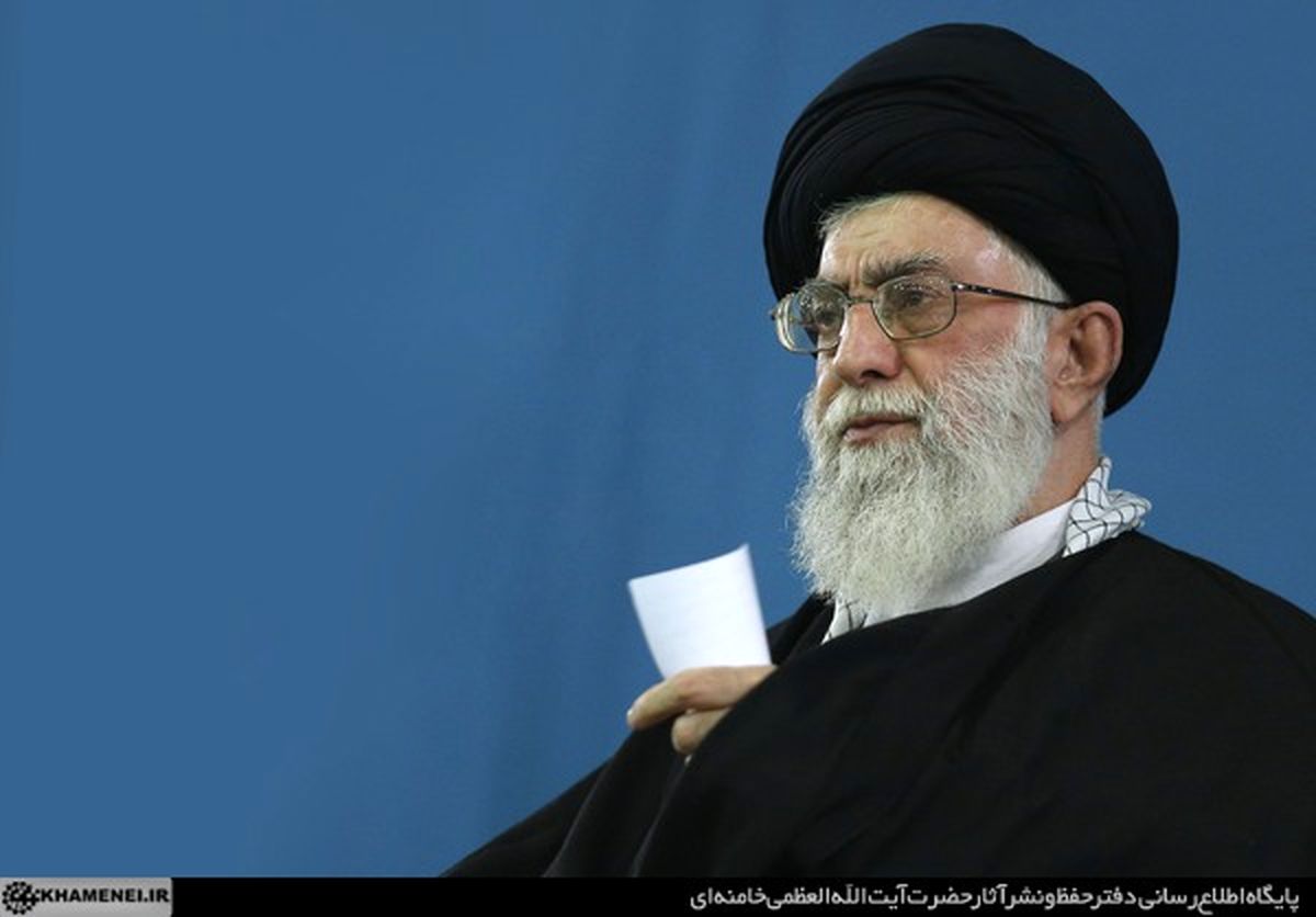 کتاب "دفاع هوشمند در اندیشه امام خامنه‌ای"  فردا رونمایی می‌شود