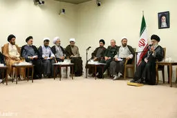 رهبر انقلاب: شاعر بودن با فقاهت منافات ندارد