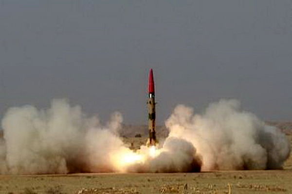 پاکستان یک موشک بالستیک را با موفقیت آزمایش کرد