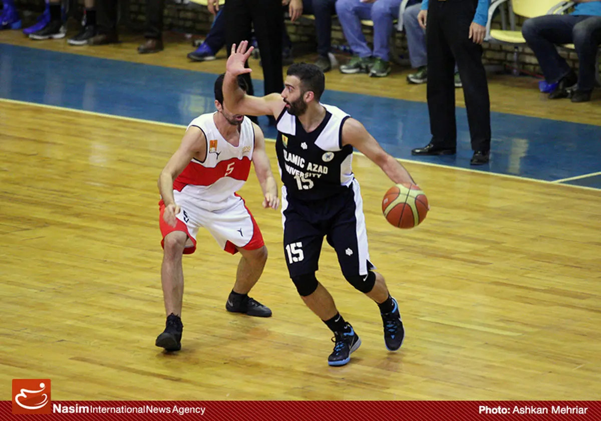 مصاف شیمیدور و دانشگاه آزاد در تالار آزادی