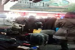 تاخیر یک ساعته در مسافرگیری قطار تهران- زنجان + عکس و سند