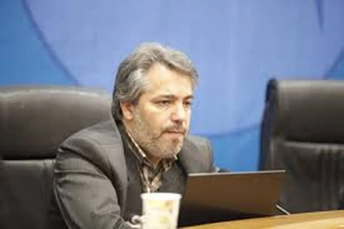لطیفی: دولت نباید در بازسازی شهرهای متأثر از زلزله ورود مستقیم داشته باشد