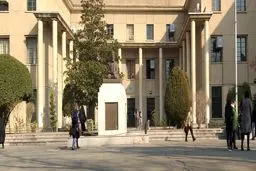 طرح دوباره‌ی مطالبه‌ی برخورد با استاد متقلب دانشگاه تهران