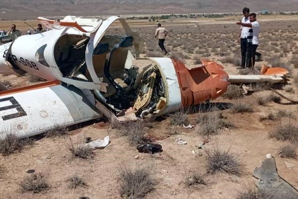 سقوط یک هواپیمای آموزشی در کرج با ۲ کشته 