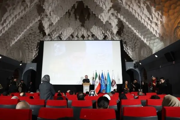 نشست خبری چهل و چهارمین جشنواره ملی فیلم فجر با دبیری منوچهر شاهسواری برگزار شد