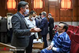 رسانه‌ی فساد!