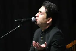 حافظ میزبان محفل محمد معتمدی می‌شود
